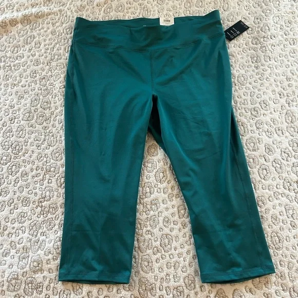 NWT Ideology Women’s Plus Size 3x Capri Leggings - Picture 1 of 8